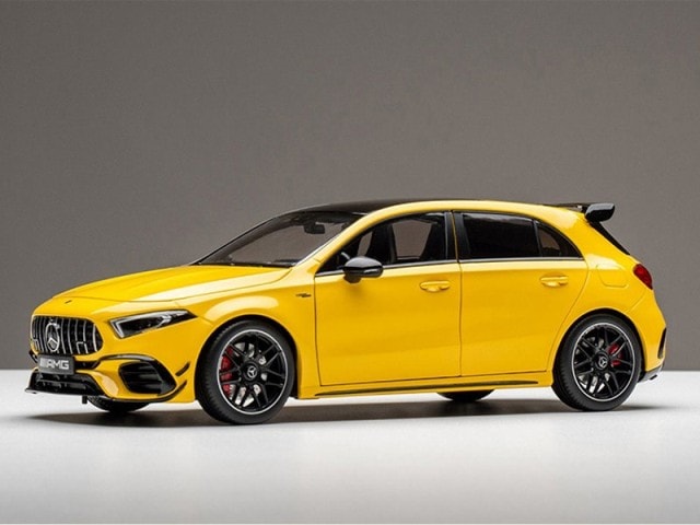 AMG A45 １\18ミニカー NZG 1/18 Scale Mercedes-Benz AMG A45 S 2023 Black Diecast