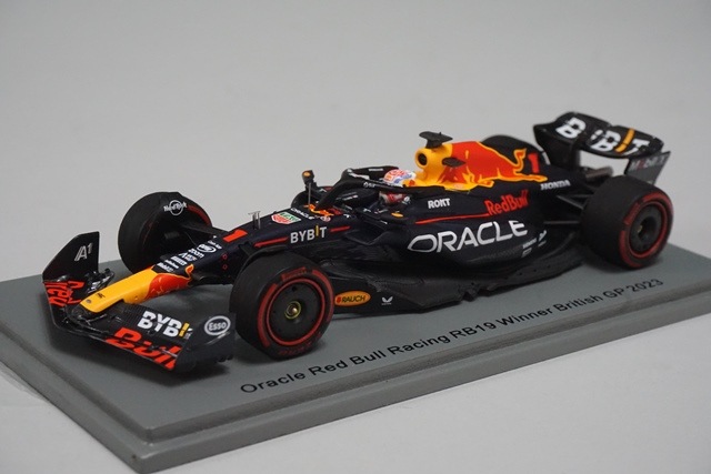 1/43 スパーク S8592 オラクル レッドブルレーシング RB19 イギリスGP