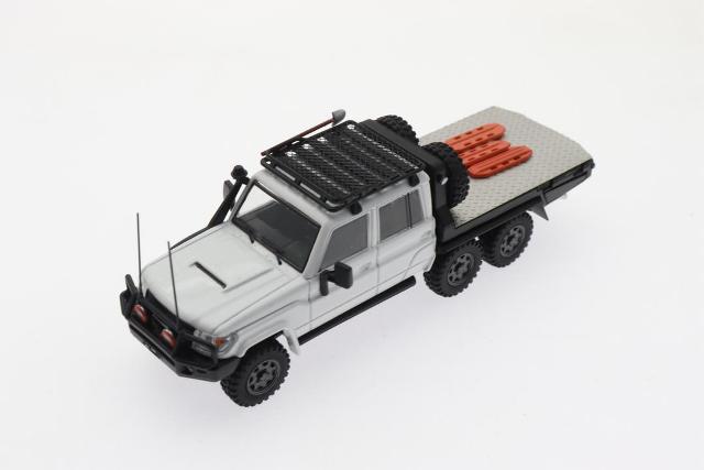 予約 Autobots 1/64 トヨタ toyota LC79 Pick up 6Wheels White, Boost