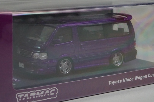 TARMAC ハイエース 1/64 ミニカー 4台 MINI GT オートサロン T64-038-GR 1/64 Toyota Hiace Widebody Grey with roof rack