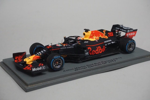1/43 スパーク S6093 アストンマーティン レッドブルレーシング