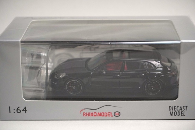 ポルシェパナメーラミニカー　期間限定値下げ 新品 Rhino Model RM 1/64 ポルシェ パナメーラ Porsche