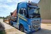 ͽ01-4586 WSI 1/50  ܥ L.A. van Roozendaal VOLVO FH4 GLOBETROTTER XL 6X2 TAG AXLE EURO PX LOW LOADER - 2 AXLE