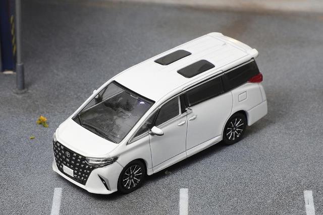 新品 LL-041-181 DCT 1/64 トヨタ アルファード Toyota Alphard White