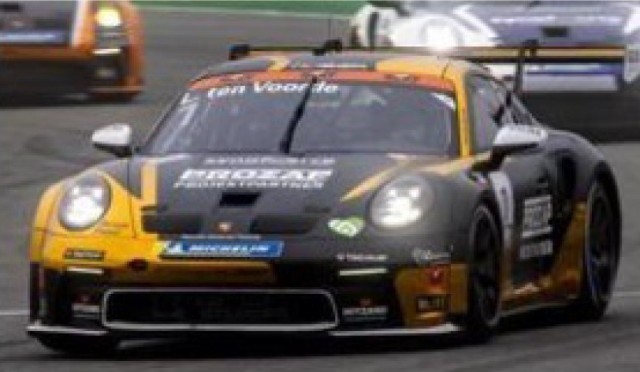 新品 SG718 スパーク 1/43 ポルシェ 911 GT3 Cup #1 Porsche Carrera