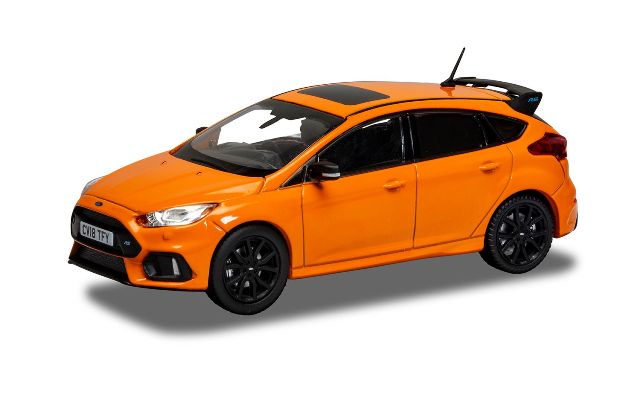 予約 CGVA15306 コーギー 1/43 フォード フォーカス Mk3 RS ヘリテージ