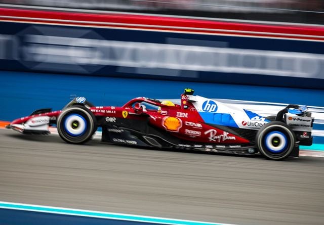 予約 P18267B44 BBR 1/18 フェラーリ Ferrari SF-25 F1 マイアミ Miami