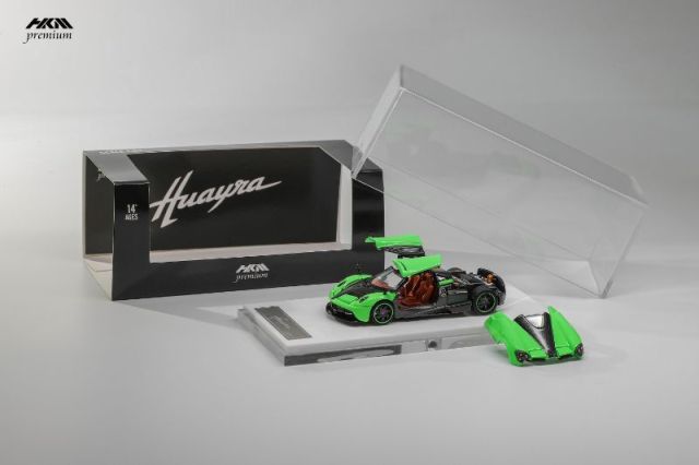 予約 HKM Premium 1/64 ウアイラ Huayra Coupe 2014 Green, Boost Gear