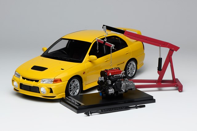 新品 M84006 モーターヘリックス 1/18 三菱 Lancer Evolution IV