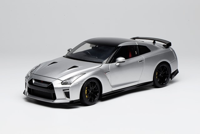 国際貿易 1/18 NISSAN GT-R 2017 国際貿易 1/18 NISSAN GT-R 2017 国際貿易 1/18 NISSAN GT-R 2017