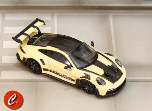 【レア】ポルシェ911GT3RS イエローミニカー 1/64 ミニチャンプス 1/64 ポルシェ 911 GT3 (992) 2021 レーシング
