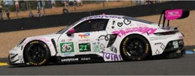 予約 18S1068 スパーク 1/18 ポルシェ Porsche 911 GT3 R LMGT3