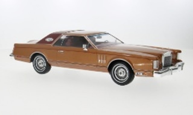 リンカーン コンチネンタル マークV ミニカー 1/18 ローライダー リンカーン コンチネンタル マークV ミニカー 1/18 ローライダー