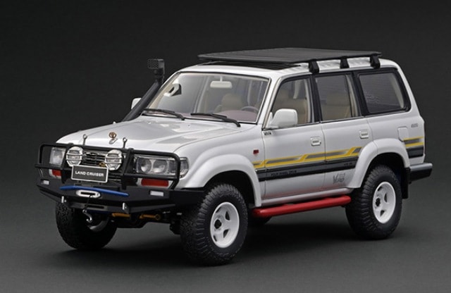 1/18 トヨタ Land Cruiser VX-R LC80 White Toyota Land Cruiser VX-R(LC80) White (Diecast Car