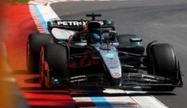 2025 鈴鹿　AMG PETRONAS F1サーキットペーパーウエイト 予約 18S1013 スパーク 1/18 メルセデス W16 #63 Mercedes-AMG