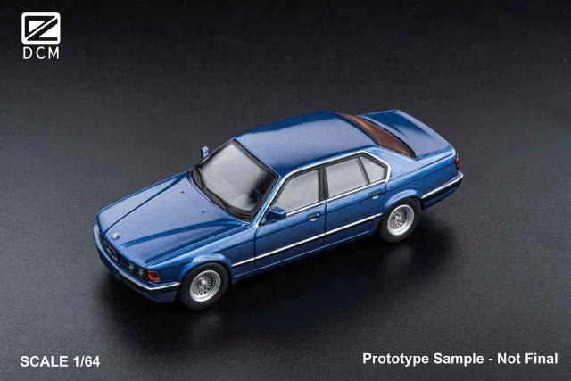 BMW 7Series ミニカー 予約 DCM 1/64 BMW E32 7シリーズ セダン Alpina Blue, Boost