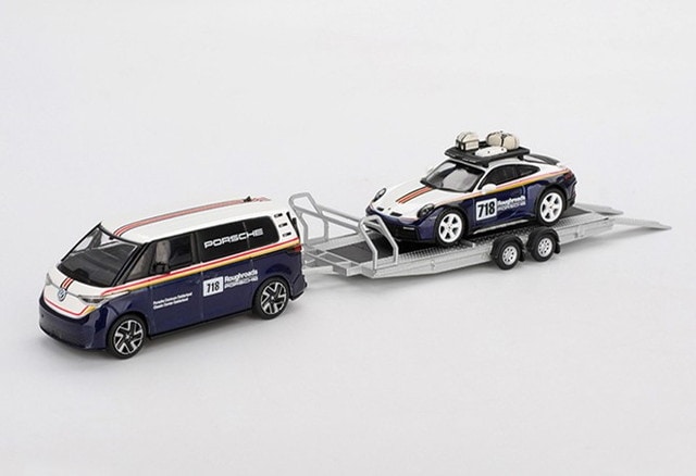 ポルシェ1/43 ミニカーPORSCHE 911GT3  CENTER 限定 ポルシェエクスペリエンスセンター 新品 gt3 1/43 911 ミニカー