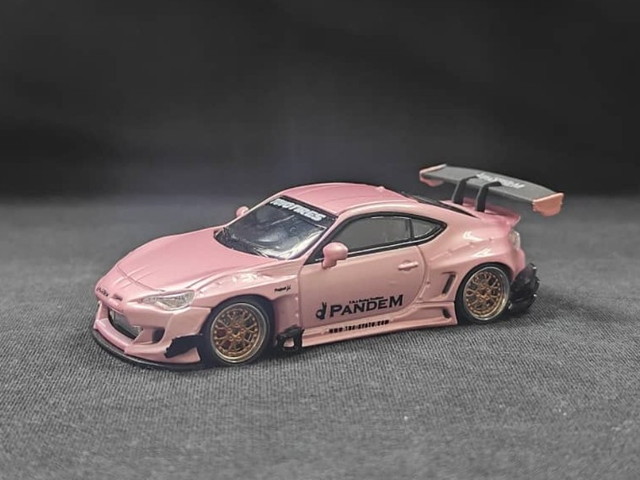 新品 MJ Model 1/64 Pandem 86 / GT86 Rocket Bunny V3.0 Pink, Boost