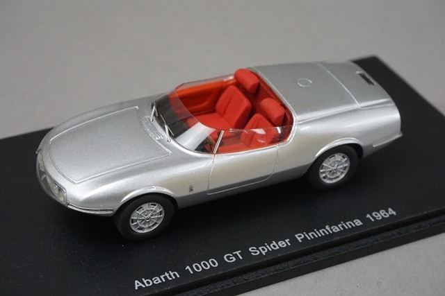 1/43 スパーク S1302 アバルト 1000 GT スパイダー ピニンファリーナ