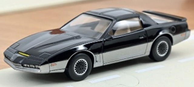 新品 930001 ノレブ 1/43 ポンティアック ファイヤーバード 1982 KARR