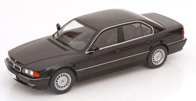予約 KKDC180366 KK scale 1/18 BMW 740i E38 1.Serie 1994 ブラック