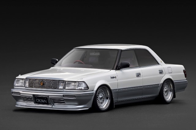 激レア　CROWN クラウン　ミニカー シルバー 1/18 予約 IG3732 イグニッションモデル 1/18 トヨタ TOYOTA CROWN Royal
