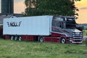 ͽ�� 01-4805 WSI 1/50   Transports Noll VLASTUIN S TORPEDO HIGHLINE FACELIFT 4X2 REEFER TRAILER - 3 AXLE Vlastuin S �ȥ�ڥ� �ϥ��饤�� �ե�������ե� 4��2 ����ȥ졼�顼��3���������