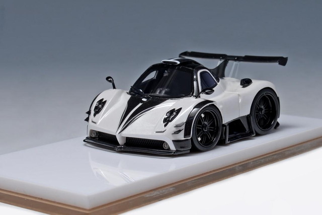 U2 1/64　パガーニ ゾンダ 760 LH U2 1/64 パガーニ ゾンダ 760 LH 1/64 U2 Model of Pagani Zonda 760 LH