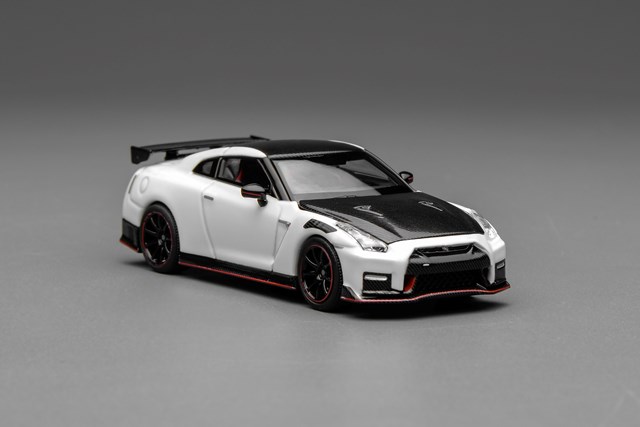 予約 M63525 モーターヘリックス 1/64 Nissan GT-R NISMO (R35