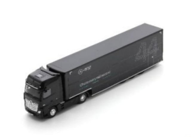 Mercedes-Benz Actros トラック 1/32スケール　非売品 Mercedes-Benz Actros トラック 1/32スケール 非売品 Mercedes-Benz