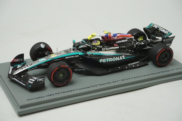 1/43 スパーク S9533 メルセデスAMG ペトロナス F1チーム W15E