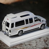 ͽ�� MK-E350-2-WH-RD-S MK Miniatures 1/64 �ե����� Ford E350 White Red Striped Version