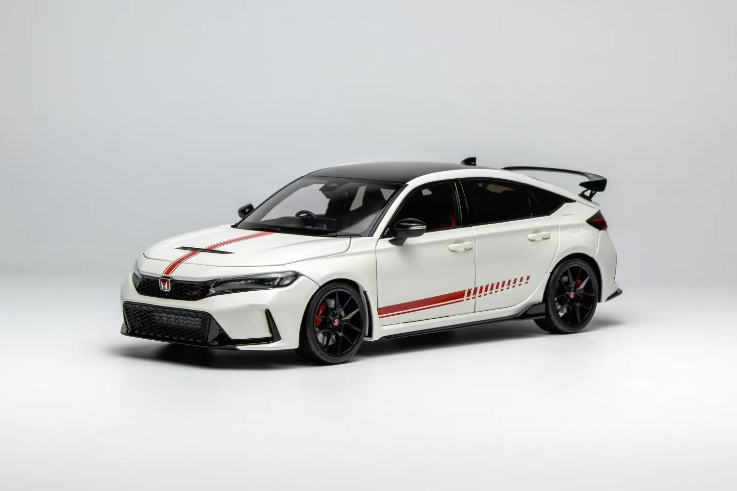 新品 M85325 モーターヘリックス 1/18 ホンダ Civic TYPE R (FL5