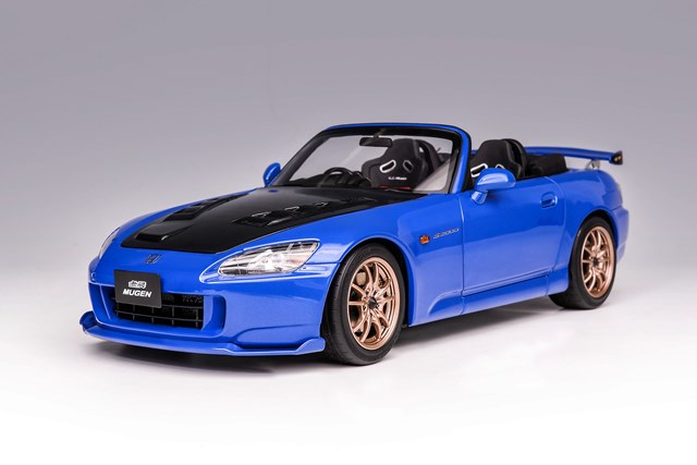 新品 M85121 モーターヘリックス 1/18 ホンダ Honda S2000 (AP2) 無限