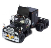 ͽ�� TR100 ������ 1/43 �ޥå� R���꡼�� 1966 �֥�å� �ꥢ����ӥ� MACK R-Series 1966 Black with Rear Cabin ������