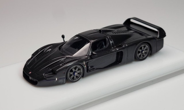 予約 YM model 1/64 マセラティ Maserati MC12 Stradale Black with