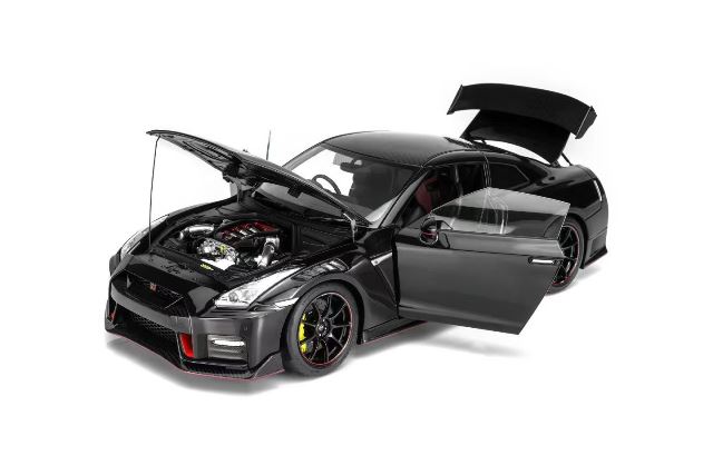 新品 M83529 モーターヘリックス 1/18 Nissan GT-R NISMO (R35