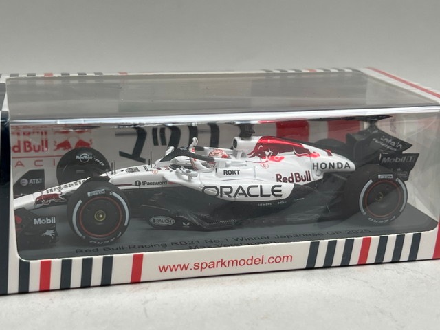 1/43 スパーク S9594 レッドブルレーシング RB21 Oracle Red Bull