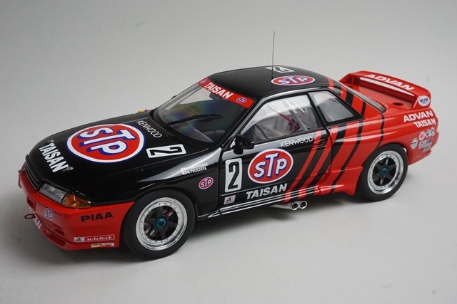 1/18 オートアート スカイライGTR(R32) 93 Gr.A #2 開封品 1/18 日産 スカイライン GT-R(R32)'93 Gr.A ♯87 HKS【89380