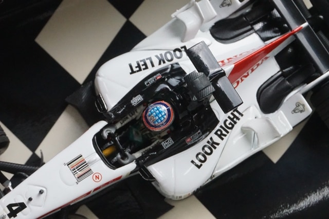1/43 ミニチャンプス 400050074 BAR ホンダ ショーカー 2005 #4 佐藤