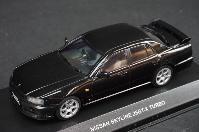 1/43 京商 03251BK 日産 スカイライン 25GT-X ターボ 1998