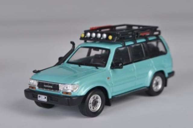 ランドクルーザー　プラド 中期　ダークブルーマイカ　ランクル　ミニカー 81MvczmbZ8L._UF894,1000_QL80_.jpg