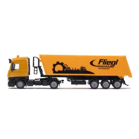 ディズニー　海外　トレーラー　トラック　ミニカー　３台セット Amazon.co.jp: マック トラック トレーラーカーズチックキング3