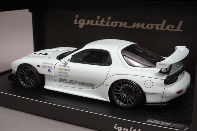 1/18 IG2232 ˥åǥ ޥĥ RX-7 (FD3S) RE Amemiya White