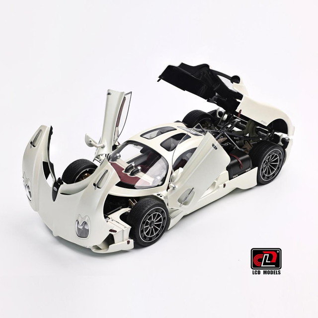 ハッピー 予約 LCD18024-PW LCD 1/18 パガーニ Pagani Utopia ユートピア