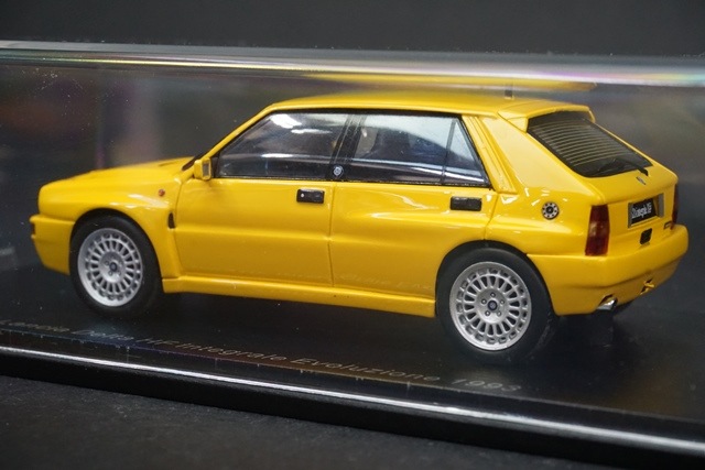 1/43 スパーク S8993 ランチア デルタ HF インテグラーレ