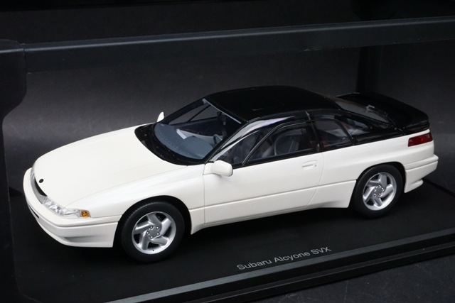 DNA 1/18 スバル アルシオーネ SVX 1991 (グリーンメタリック)