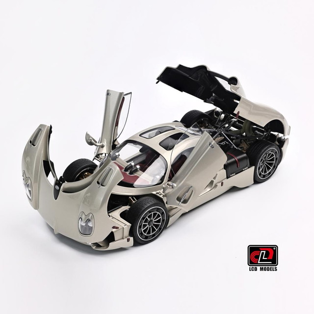 予約 LCD18024-GO LCD 1/18 パガーニ Pagani Utopia ユートピア