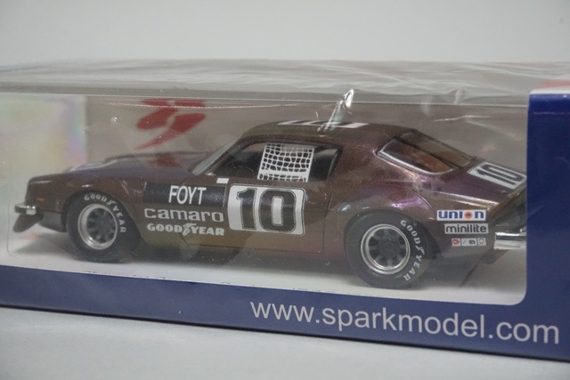 スパーク1/18 Z28カマロ☆デイトナ仕様1975年式 スパーク1/18 Z28