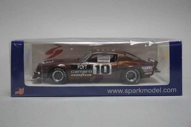 スパーク1/18 Z28カマロ☆デイトナ仕様1975年式 ミニカー